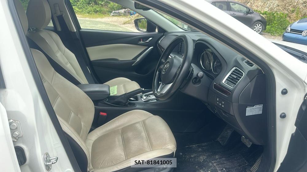 Mazda ATENZA 2013-06 7367370-11
