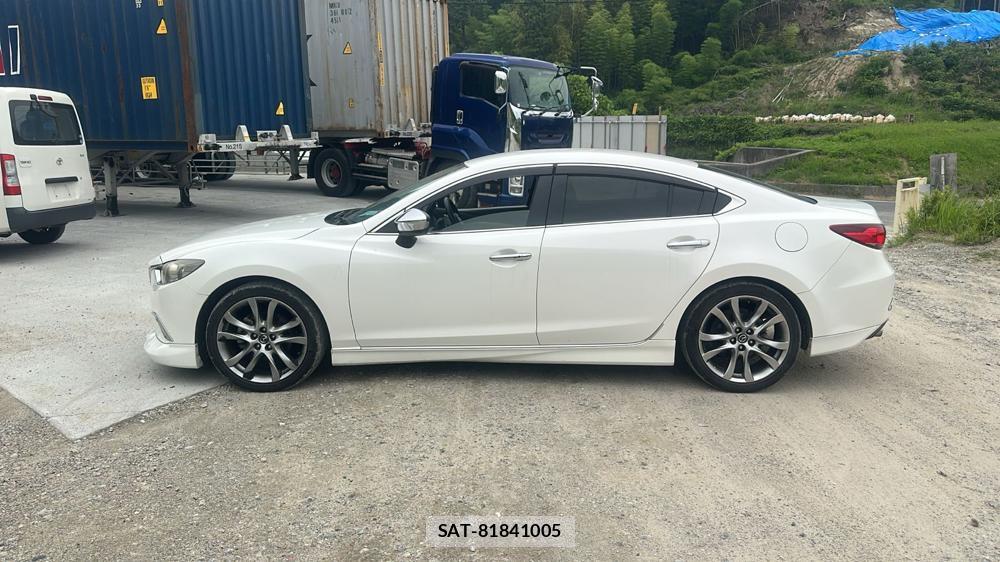 Mazda ATENZA 2013-06 7367370-1