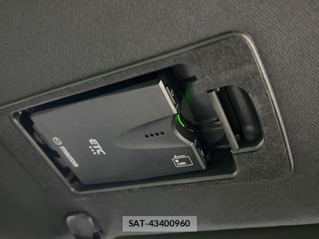 Mazda ATENZA 2017-03 1608225-6