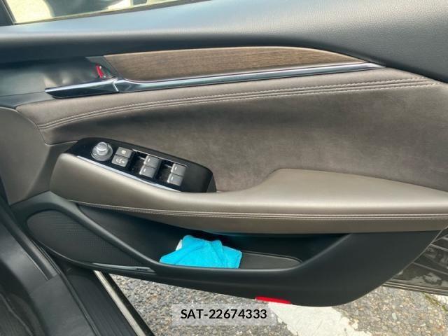 Mazda ATENZA 2018-09 4038448-9