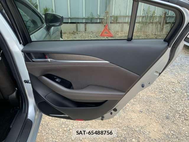 Mazda ATENZA 2018-09 1245702-13