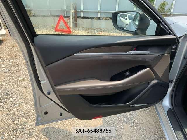 Mazda ATENZA 2018-09 1245702-14