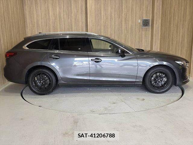 Mazda ATENZA WAGON 2019-02 6009244-17