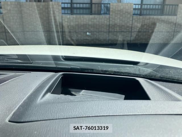Mazda ATENZA WAGON 2018-06 7214913-27