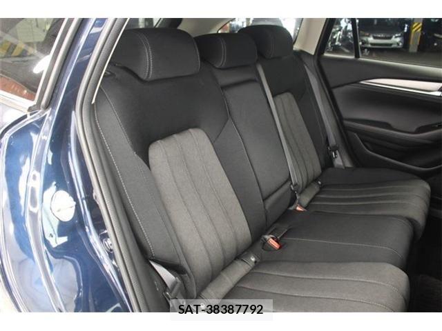 Mazda ATENZA WAGON 2019-02 7214917-29