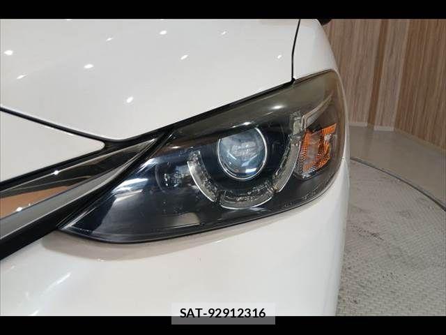 Mazda ATENZA WAGON 2016-02 7214905-23