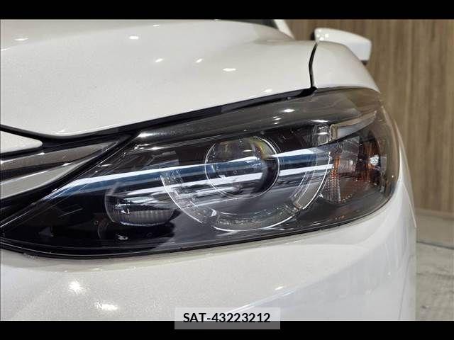 Mazda ATENZA WAGON 2017-04 7325686-23