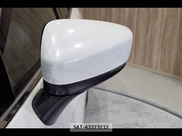 Mazda ATENZA WAGON 2017-04 7325686-27