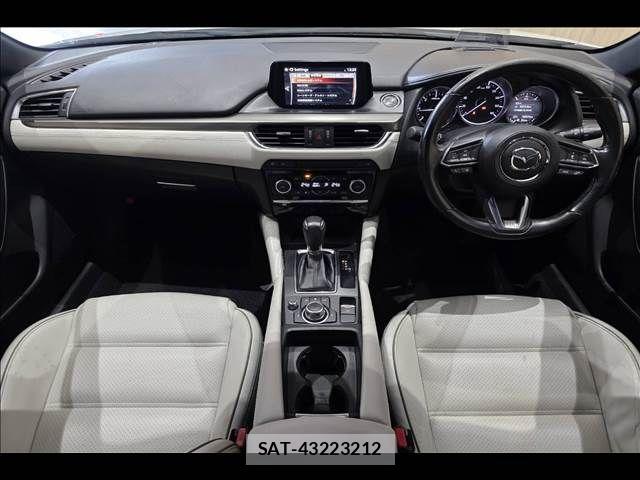 Mazda ATENZA WAGON 2017-04 7325686-2