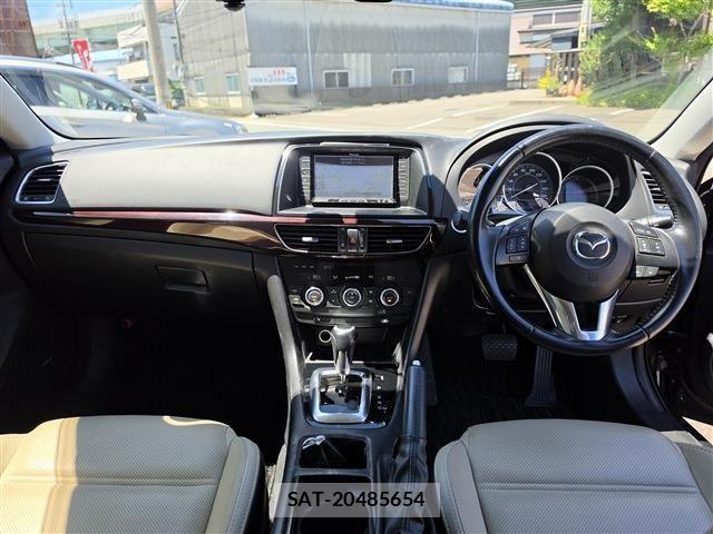 Mazda ATENZA WAGON 2013-02 7615018-2
