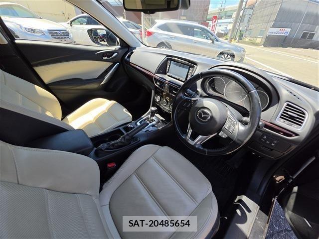 Mazda ATENZA WAGON 2013-02 7615018-4