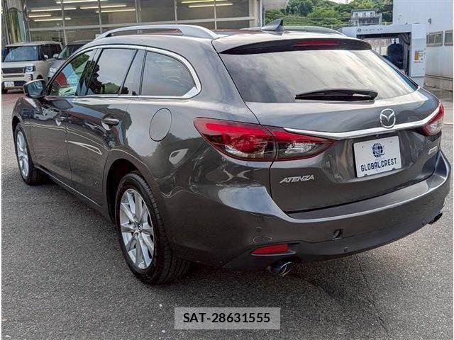 Mazda ATENZA WAGON 2017-03 7615008-7