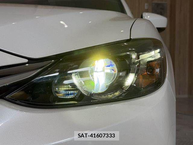 Mazda ATENZA WAGON 2017-10 7615015-13