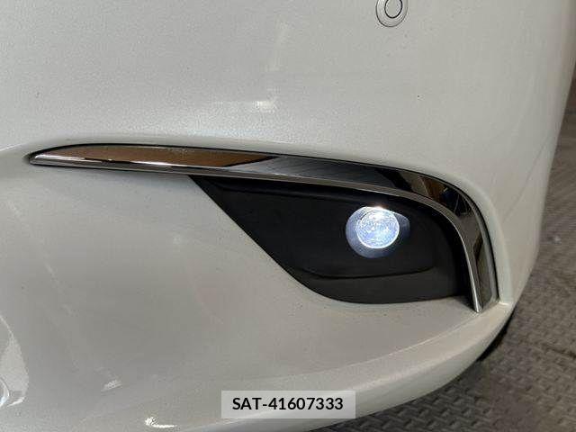 Mazda ATENZA WAGON 2017-10 7615015-14