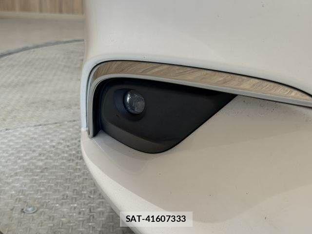 Mazda ATENZA WAGON 2017-10 7615015-26