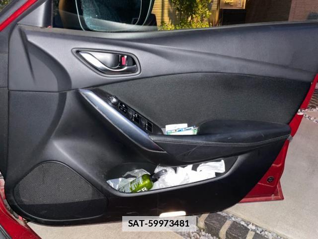 Mazda ATENZA WAGON 2016-03 7720839-15