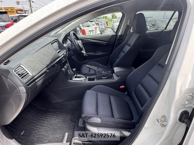 Mazda ATENZA WAGON 2013-04 7978519-10