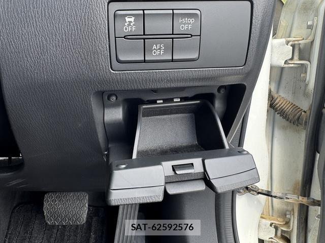 Mazda ATENZA WAGON 2013-04 7978519-25
