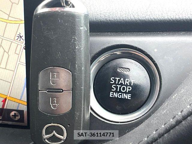 Mazda ATENZA WAGON 2018-06 8034431-6