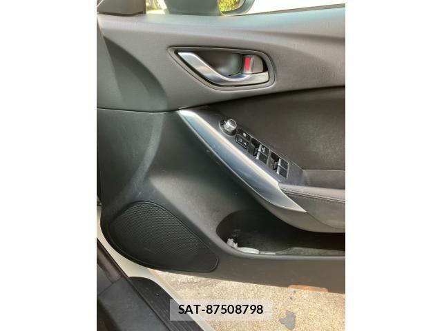 Mazda ATENZA WAGON 2015-10 8228895-13