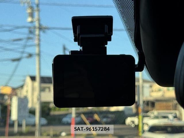 Mazda ATENZA WAGON 2013-07 8244617-28