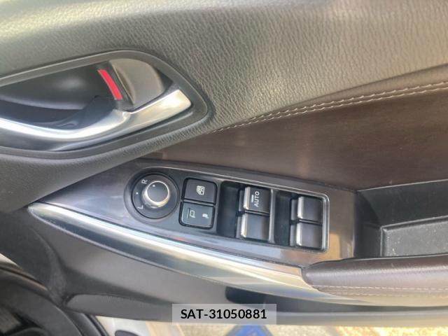 Mazda ATENZA WAGON 2015-11 8313061-10