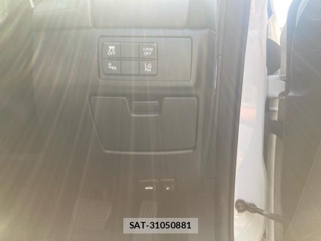 Mazda ATENZA WAGON 2015-11 8313061-11