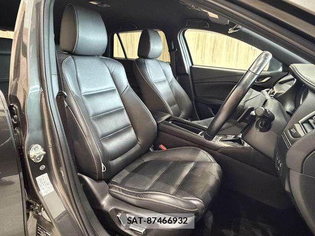 Mazda ATENZA WAGON 2018-01 8353921-9