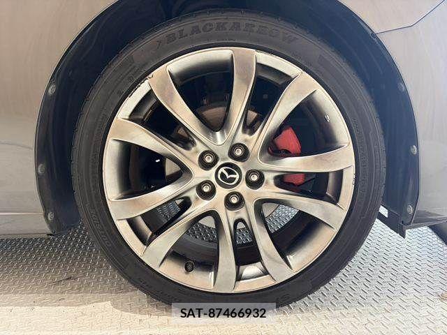 Mazda ATENZA WAGON 2018-01 8353921-28