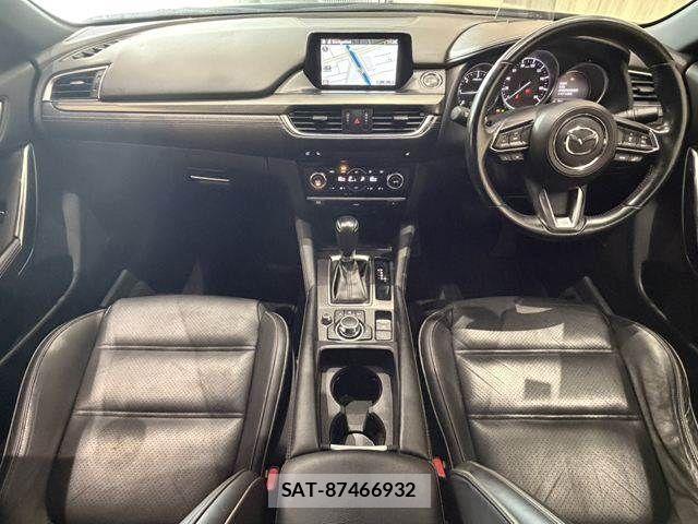 Mazda ATENZA WAGON 2018-01 8353921-2