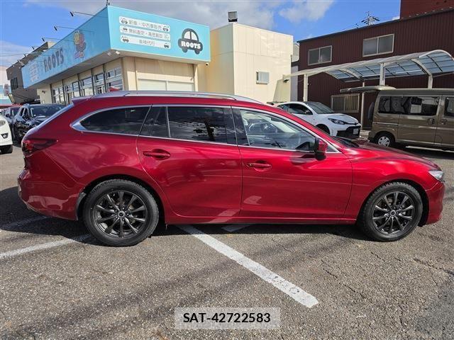 Mazda ATENZA WAGON 2018-10 8411233-17