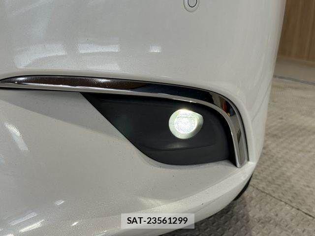 Mazda ATENZA WAGON 2015-09 8411235-13