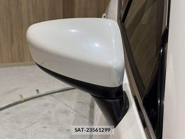 Mazda ATENZA WAGON 2015-09 8411235-27