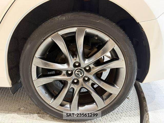 Mazda ATENZA WAGON 2015-09 8411235-28