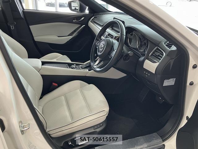 Mazda ATENZA WAGON 2018-03 8658029-25
