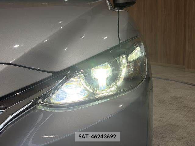 Mazda ATENZA WAGON 2017-01 8827869-13
