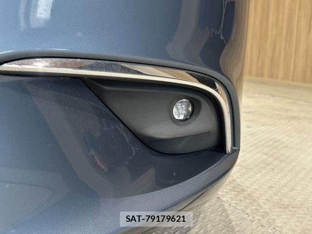Mazda ATENZA WAGON 2017-09 8848248-23
