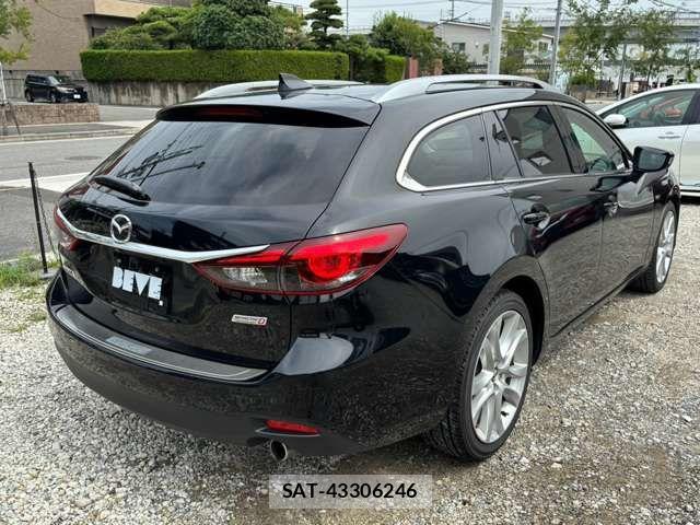 Mazda ATENZA WAGON 2015-01 8878708-18