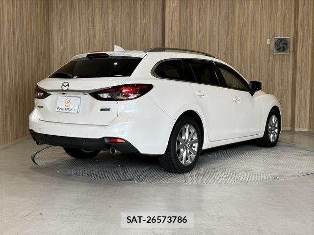 Mazda ATENZA WAGON 2018-04 8878705-17