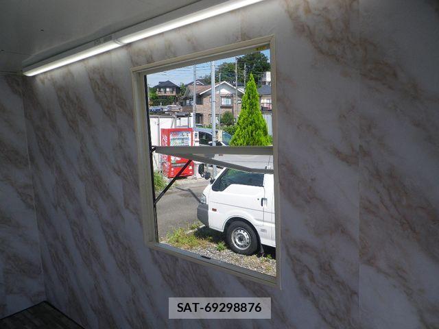 Nissan ATLAS 2013-07 702864-12