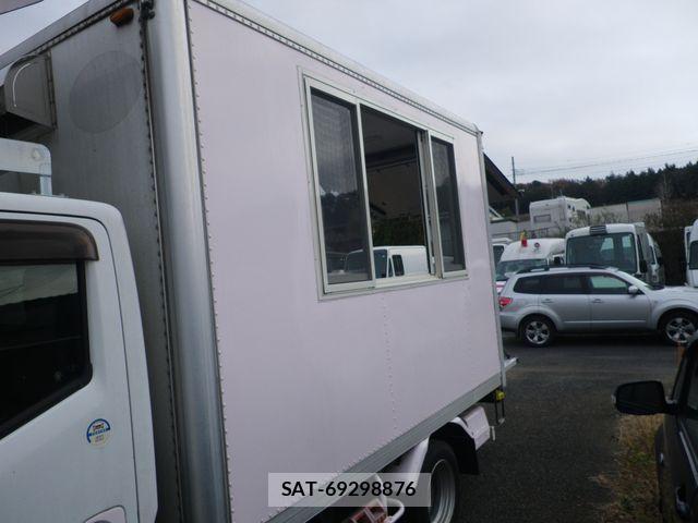 Nissan ATLAS 2013-07 702864-5