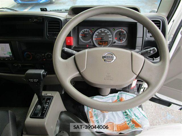 Nissan ATLAS 2019-12 894039-9