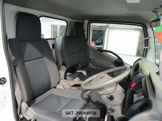 Nissan ATLAS 2019-12 894039-13