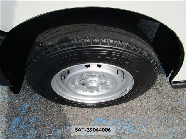 Nissan ATLAS 2019-12 894039-19