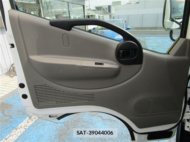 Nissan ATLAS 2019-12 894039-21
