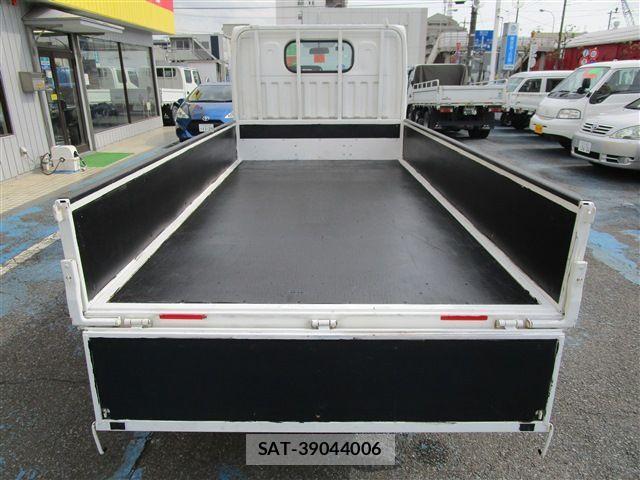 Nissan ATLAS 2019-12 894039-5