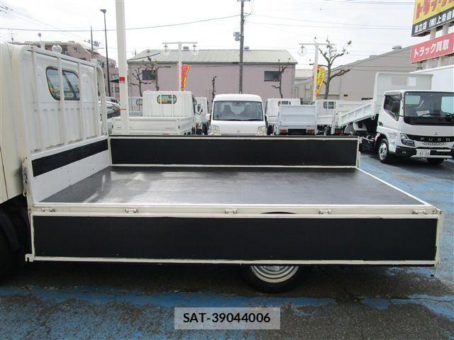 Nissan ATLAS 2019-12 894039-8
