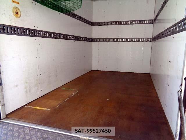 Nissan ATLAS 2015-06 900622-11