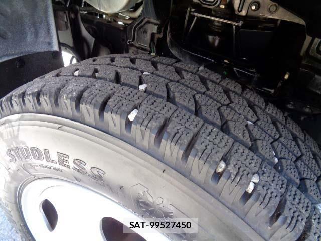 Nissan ATLAS 2015-06 900622-17