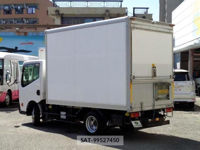 Nissan ATLAS 2015-06 900622-1